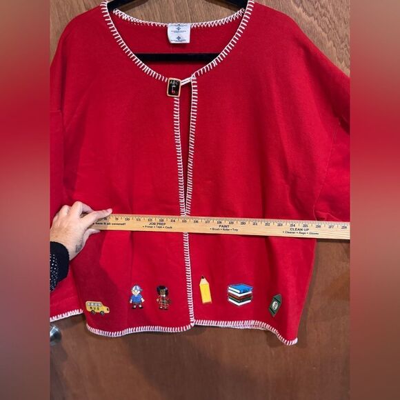 Red Cardigan Teacher Detail size 2x - Picture 4 of 9